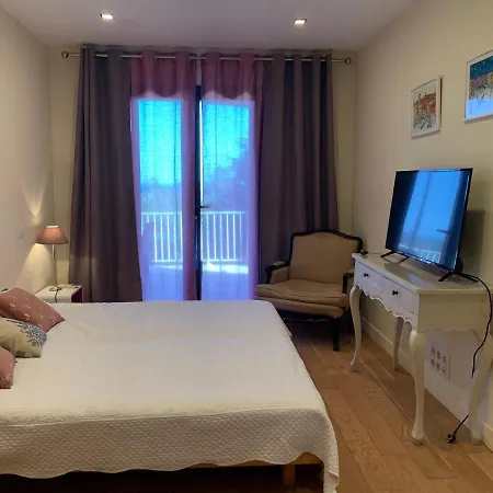 アパート Sunrise T2 Avec Jacuzzi Vue ポルトヴェッキオ