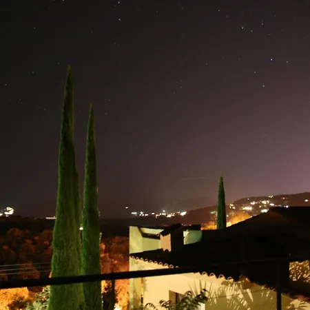 Апартаменты Sunrise T2 Avec Jacuzzi Vue Порто-Веккьо