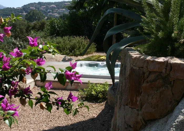 Appartement Sunrise T2 Avec Jacuzzi Vue Porto-Vecchio (Corsica)